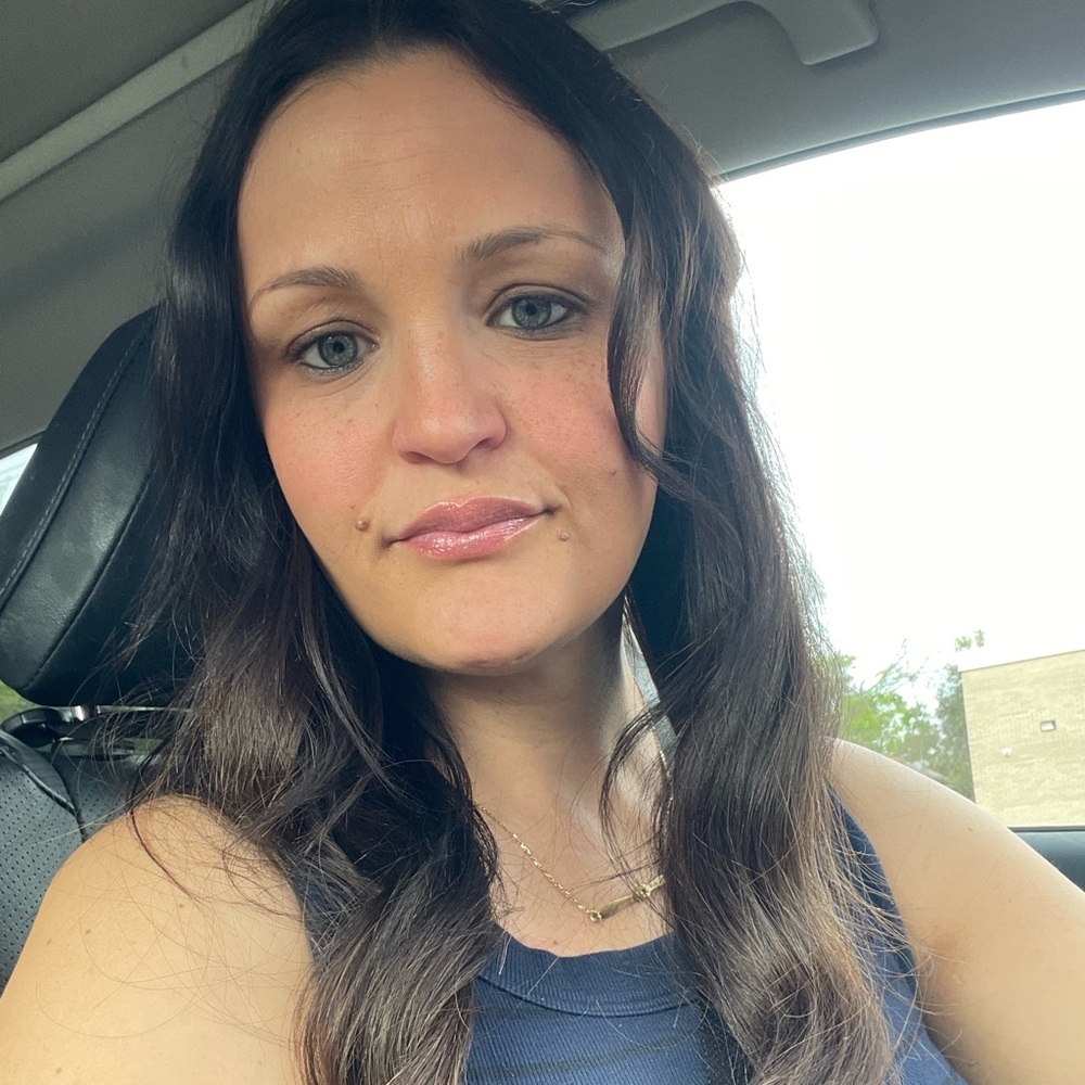 Meet your Posher, Gina